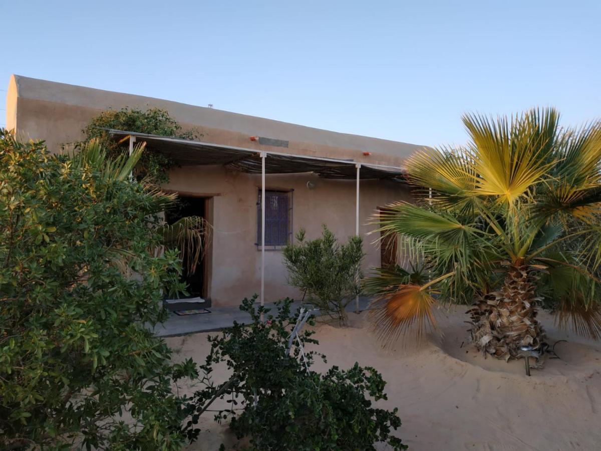 Grand Sud, La Maison De Sable Douz Buitenkant foto